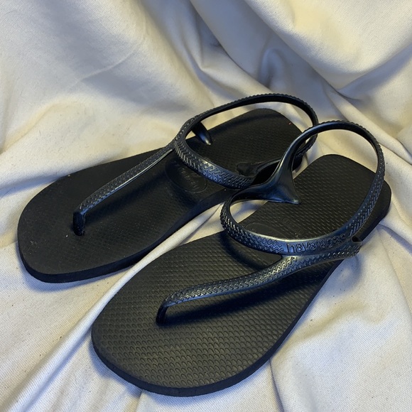 Havaianas almost NEW securely stays on flip flop - Picture 8 of 8